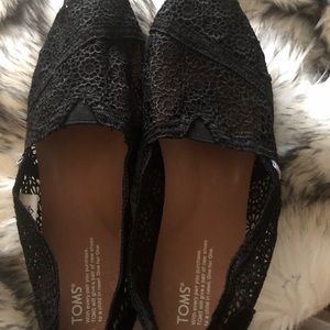Tom’s Slip-on crochet look-hard to find size